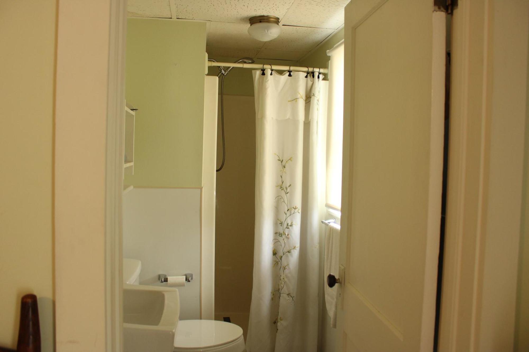 The Cornish Inn Room photo